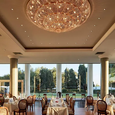 Semesteranläggning (resort) Grecian Park 5*