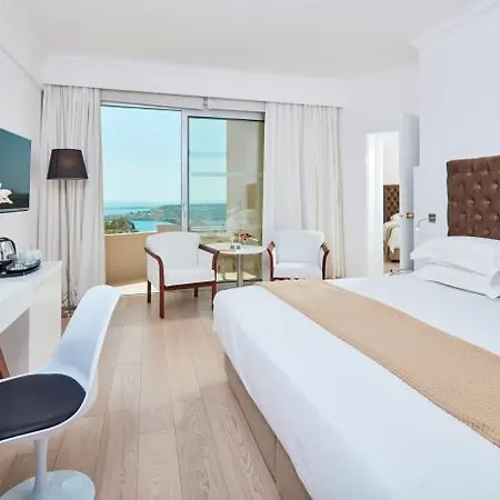 Semesteranläggning (resort) Grecian Park 5*
