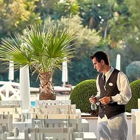 Feriested Grecian Park 5*
