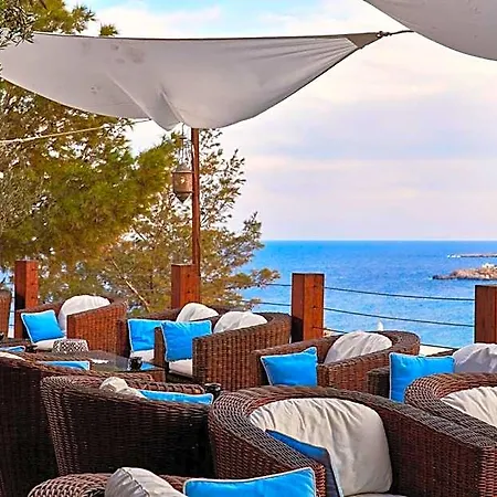 Grecian Park