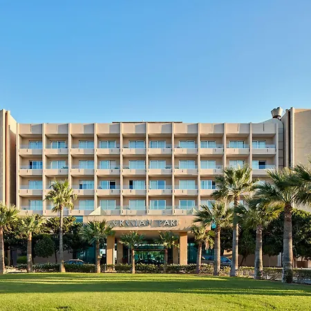 אתר נופש Grecian Park פרוטאראס