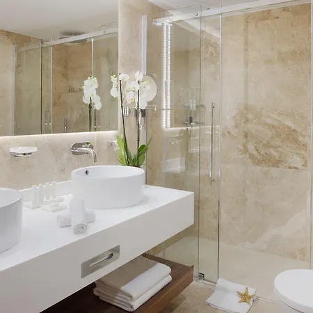 Grecian Park פרוטאראס